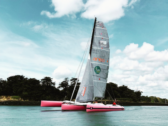 Photo Trimaran de course Golfe du Morbihan, sous voile