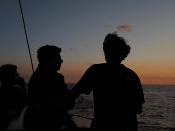 convivialité coucher de soleil