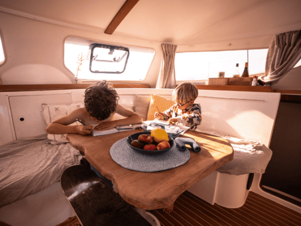 enfants qui dessinent